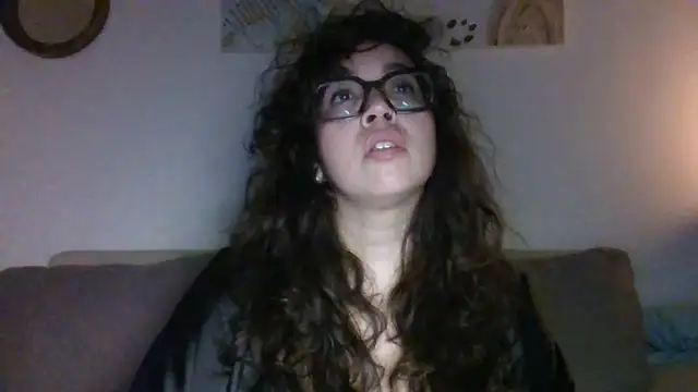 Snapshot of GypsyMamacita chatting on 16, 9, 2025 GypsyMamacita online show from 16, 9, 2025