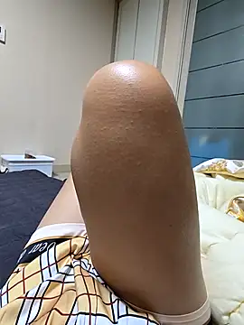 Snapshot of aloan_Tk chatting on 18, 10, 2025 aloan Tk online show from 18, 10, 2025