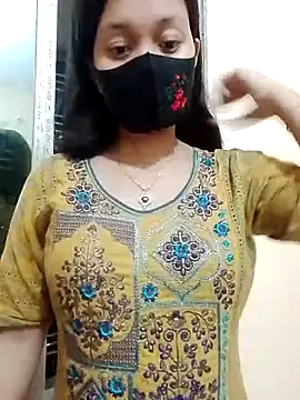 Sweet Bindika07 online show from 15, 9, 2025