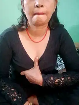Snapshot of Chandrakanta-Devi chatting on 30, 10, 2025 Chandrakanta-Devi online show from 30, 10, 2025