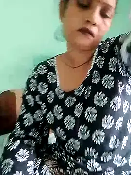 Snapshot of Chandrakanta-Devi chatting on 26, 6, 2026 Chandrakanta-Devi online show from 26, 6, 2026