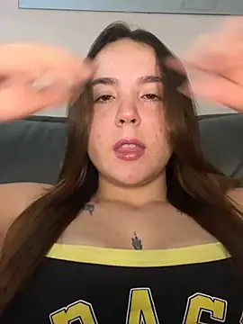 Snapshot of m0ranguinh0s2 chatting on 4, 7, 2026 m0ranguinh0s2 online show from 4, 7, 2026
