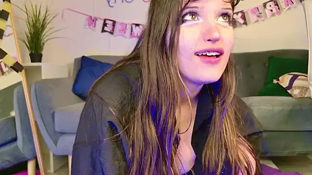 Snapshot of kamila_blush chatting on 25, 10, 2025 kamila blush online show from 25, 10, 2025