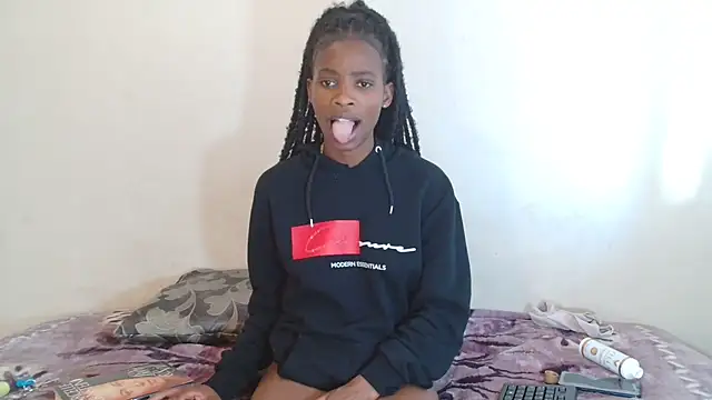 DarkChocox01 online show from 18, 9, 2025