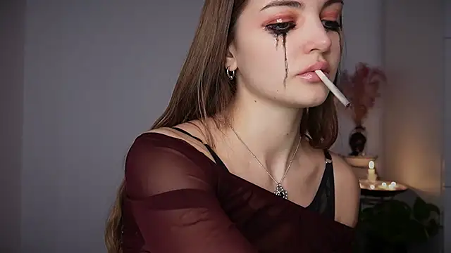 MayTease online show from 31, 10, 2025