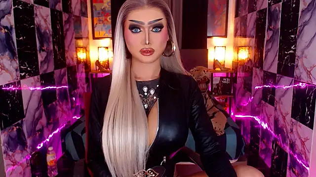 IndestructibleLily online show from 4, 12, 2025