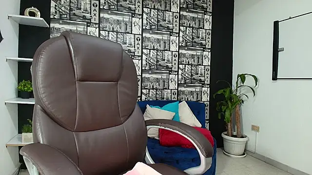 Mia Morelli  online show from 28, 9, 2025