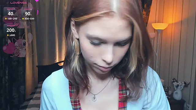 KyraConze online show from 6, 10, 2025