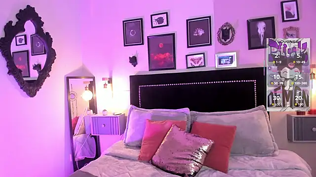pinkk deemon online show from 24, 5, 2026