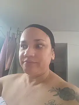 ROOSEQUEEN online show from 28, 11, 2025