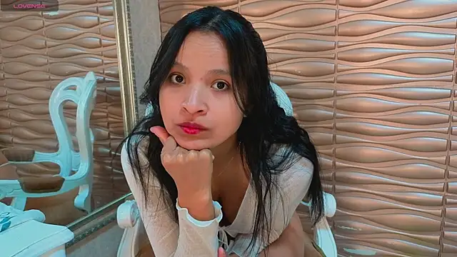 Snapshot of Miladiosa chatting on 4, 7, 2026 Miladiosa online show from 4, 7, 2026
