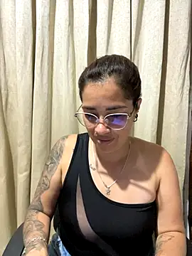 Snapshot of Camila_Garcia_ chatting on 12, 11, 2025 Camila Garcia online show from 12, 11, 2025