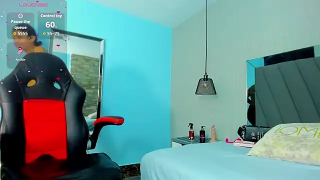 ALISSON BARKER online show from 4, 10, 2025