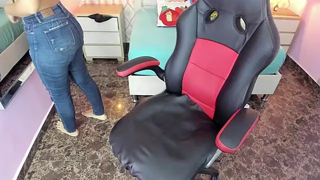 ALISSON BARKER online show from 17, 12, 2025