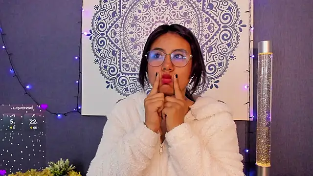 Snapshot of Nova_allen chatting on 20, 9, 2025 Nova allen online show from 20, 9, 2025