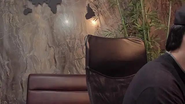 Eryonbradley online show from 14, 3, 2026