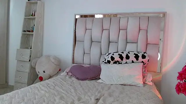 Ayleen m online show from 12, 11, 2025