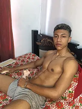 Snapshot of RickyEbony chatting on 10, 1, 2026 RickyEbony online show from 10, 1, 2026