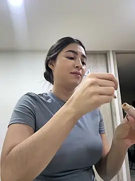 EmelyParker online show from 10, 4, 2026