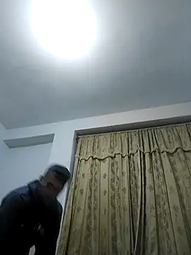 Snapshot of luislimafuego chatting on 22, 9, 2025 luislimafuego online show from 22, 9, 2025