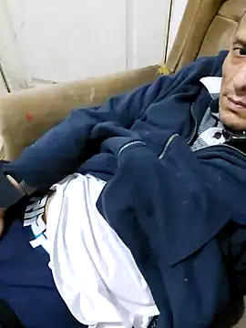 Snapshot of luislimafuego chatting on 1, 10, 2025 luislimafuego online show from 1, 10, 2025