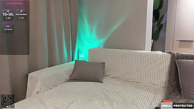 Snapshot of Exeltis chatting on 24, 10, 2025 Exeltis online show from 24, 10, 2025