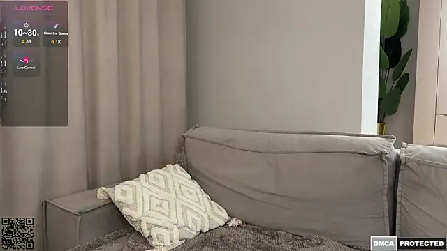 Snapshot of Exeltis chatting on 4, 11, 2025 Exeltis online show from 4, 11, 2025