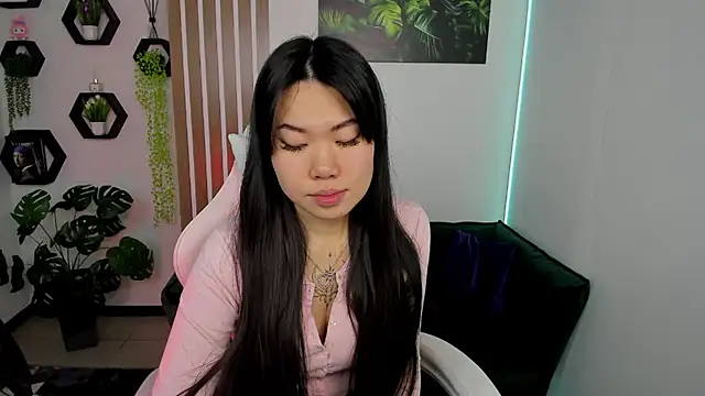 LunaPurrr online show from 17, 1, 2026