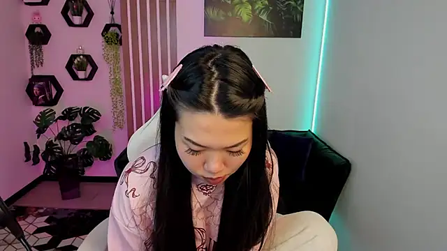 LunaPurrr online show from 6, 2, 2026