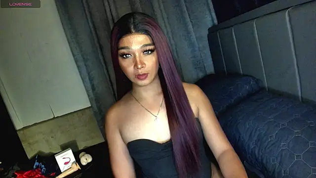 Snapshot of TrinityFucksYou chatting on 28, 5, 2026 TrinityFucksYou online show from 28, 5, 2026