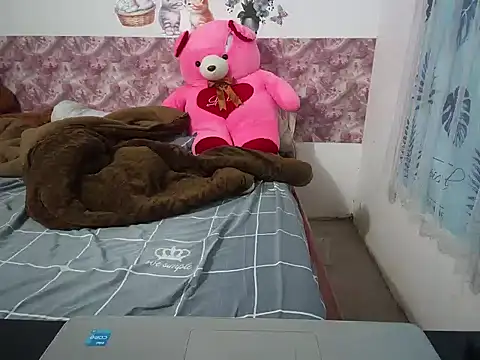 Linda-24 online show from 2, 11, 2025