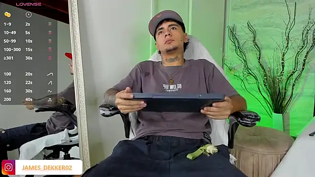 JamesDeker online show from 9, 9, 2025