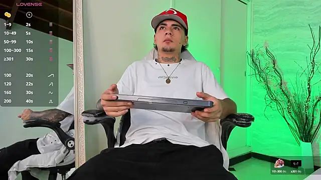 JamesDeker online show from 13, 9, 2025