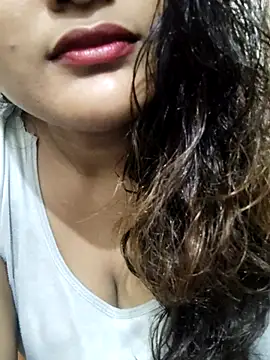 Snapshot of Cute_pinkii chatting on 27, 10, 2025 Cute pinkii online show from 27, 10, 2025