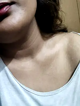 Snapshot of Cute_pinkii chatting on 31, 10, 2025 Cute pinkii online show from 31, 10, 2025