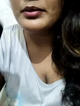 Snapshot of Cute_pinkii chatting on 1, 11, 2025 Cute pinkii online show from 1, 11, 2025