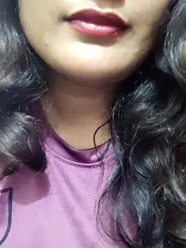 Snapshot of Cute_pinkii chatting on 7, 11, 2025 Cute pinkii online show from 7, 11, 2025