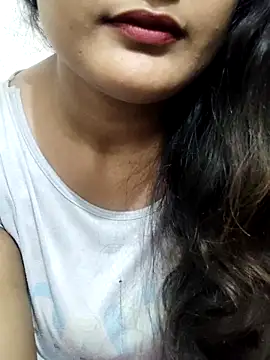 Snapshot of Cute_pinkii chatting on 17, 11, 2025 Cute pinkii online show from 17, 11, 2025