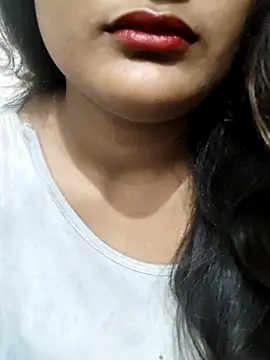 Snapshot of Cute_pinkii chatting on 30, 11, 2025 Cute pinkii online show from 30, 11, 2025