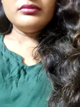 Snapshot of Cute_pinkii chatting on 24, 2, 2026 Cute pinkii online show from 24, 2, 2026