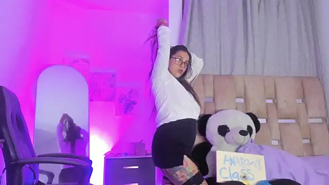 JulianaCarter online show from 6, 10, 2025