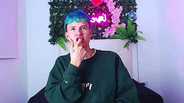 iam lukas   online show from 10, 10, 2025