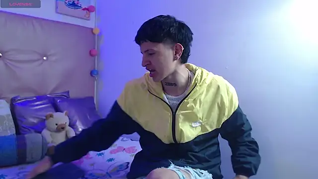 iam lukas   online show from 17, 12, 2025