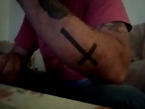 Snapshot of Feistysausage chatting on 24, 10, 2025 Feistysausage online show from 24, 10, 2025