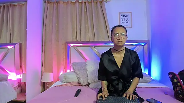 bravepetunia online show from 3, 10, 2025
