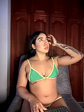 KaditaNavarro online show from 13, 9, 2025