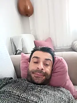 Snapshot of alex10alexx chatting on 15, 10, 2025 alex10alexx online show from 15, 10, 2025