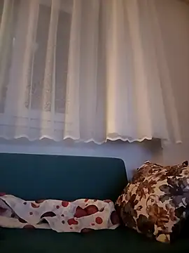 Snapshot of alex10alexx chatting on 17, 10, 2025 alex10alexx online show from 17, 10, 2025