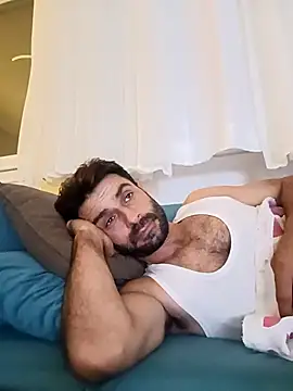 Snapshot of alex10alexx chatting on 22, 10, 2025 alex10alexx online show from 22, 10, 2025