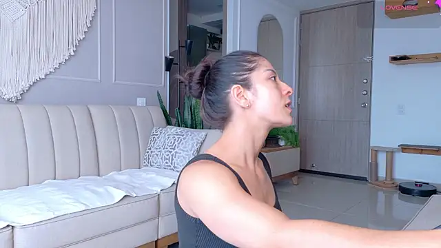 sarah rayy online show from 30, 4, 2026